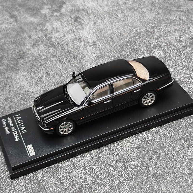 AR BOX Diecast 1:64 Scale XJ6  - Kids Toys Boys recension och pris